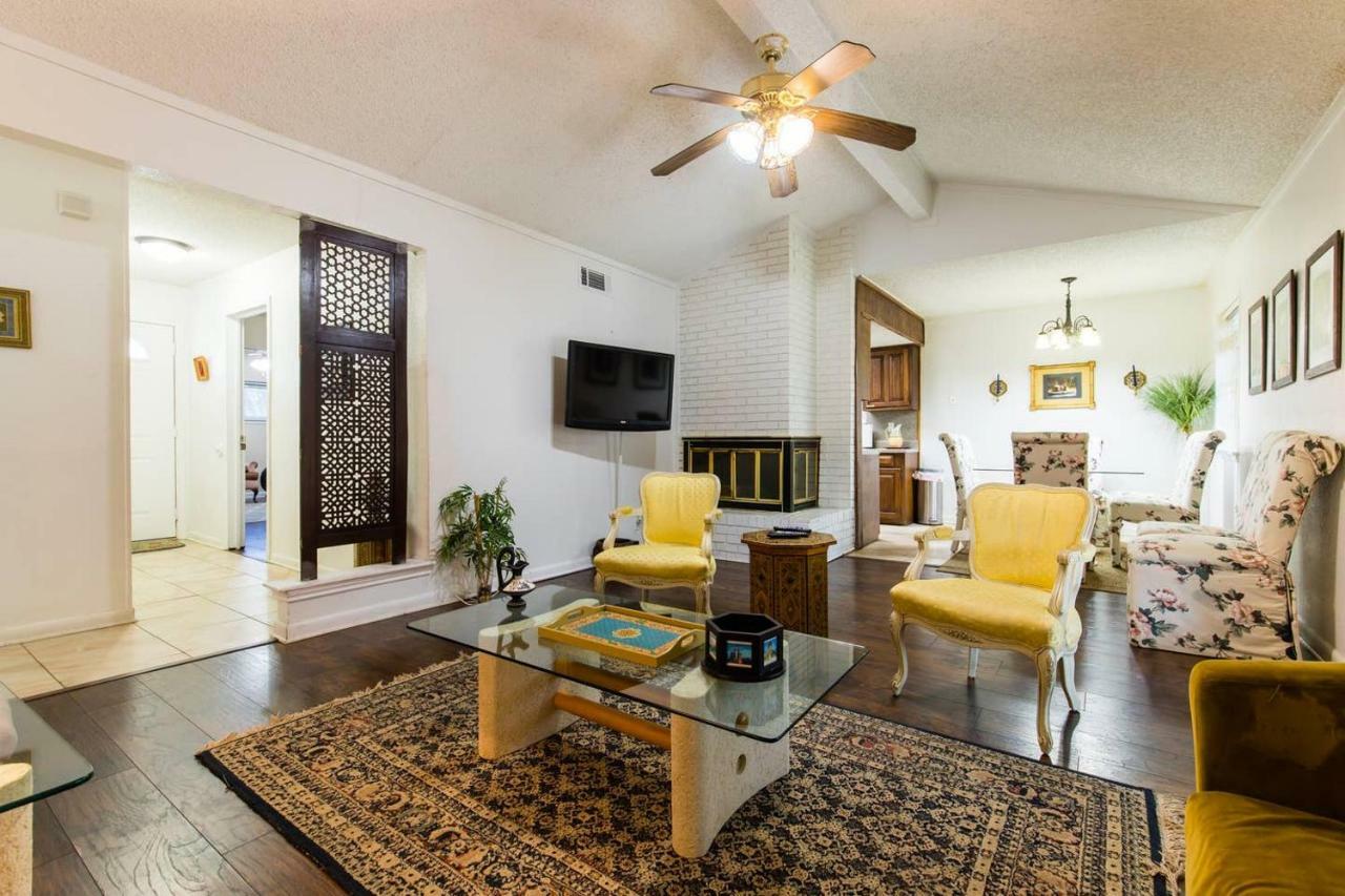 Oasis Near Dfw Airport With Mediterranean Setting Irving Exterior foto